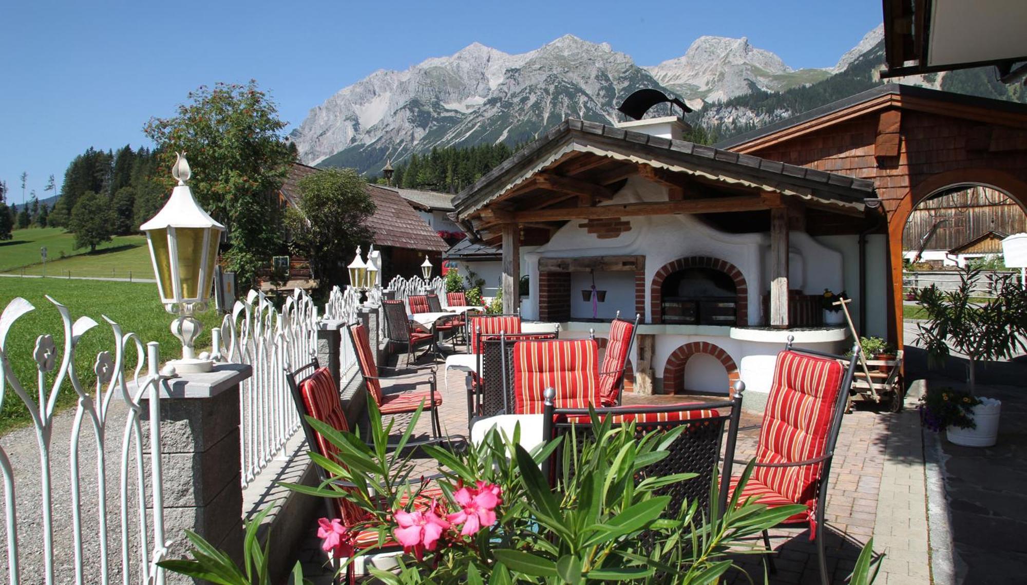 Hotel Neuwirt Ramsau am Dachstein Exterior foto